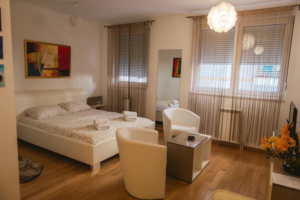Maja Apartment Belgrado Exterior foto
