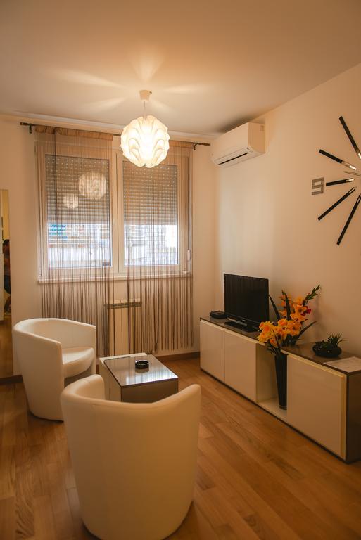 Maja Apartment Belgrado Exterior foto